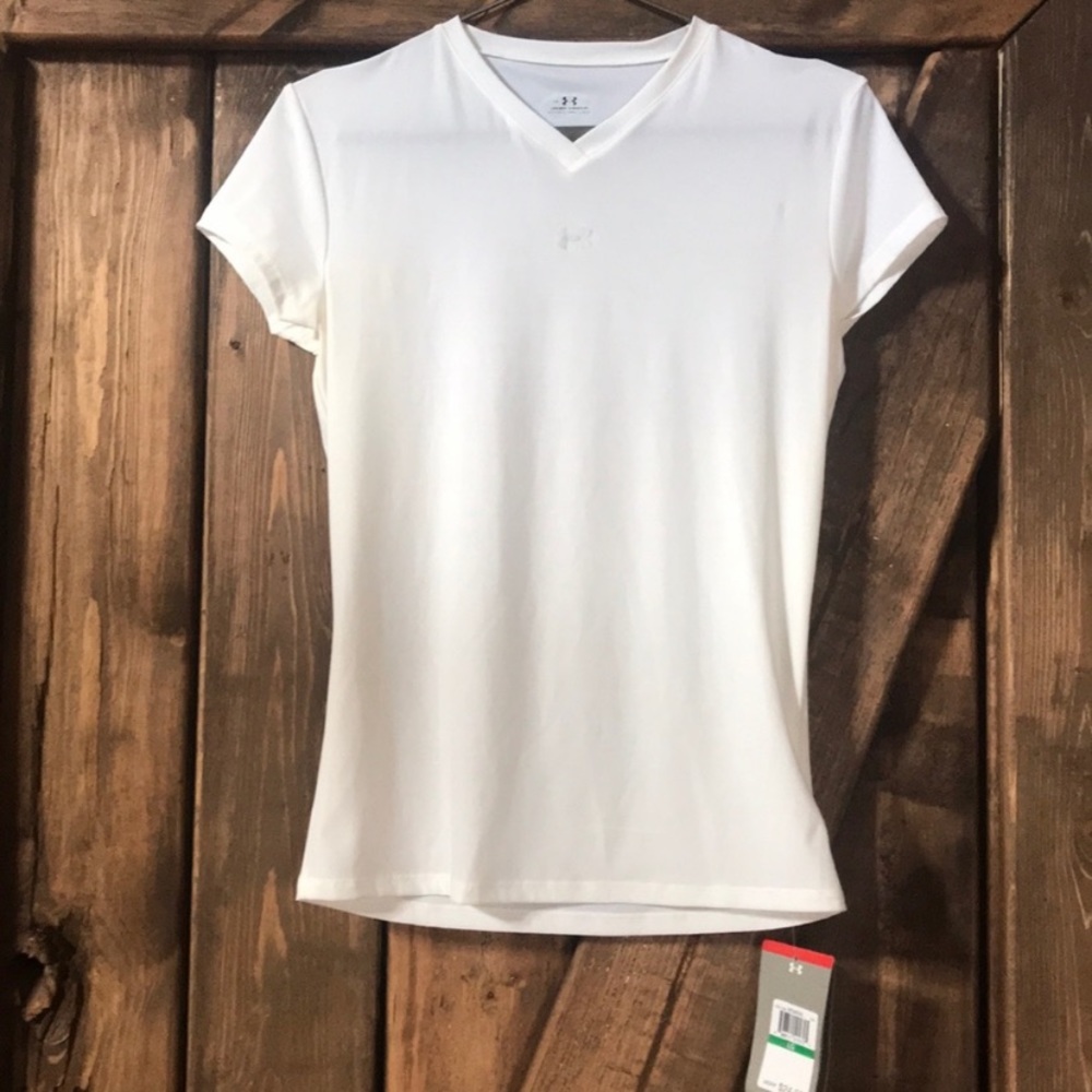 Under Armour Heat gear top. Size L. NWOT